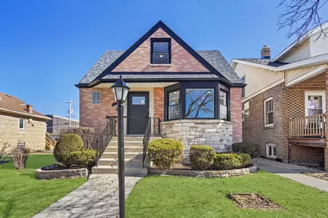 3023 N Oconto Ave, Chicago, IL 60707