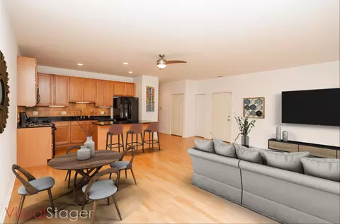 Living - 1418 S Halsted St #1A, Chicago, IL 60607 photo 1 of 3