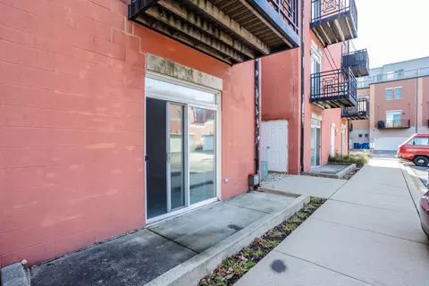 Exterior - 1418 S Halsted St #1A, Chicago, IL 60607 photo 2 of 2