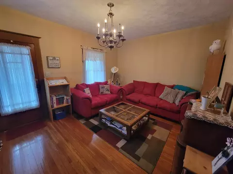 1313 W Walnut St, Bloomington, IL 61701 photo 2