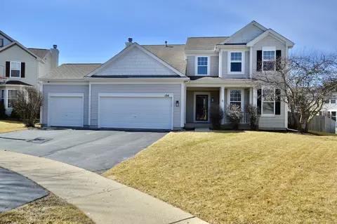 134 Blue Heron Ct, Round Lake, IL 60073