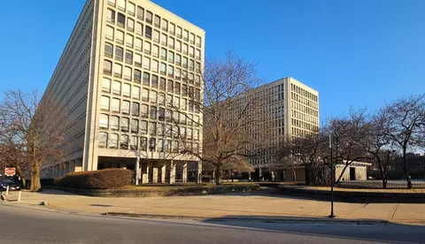 1451 E 55th St #617N, Chicago, IL 60615