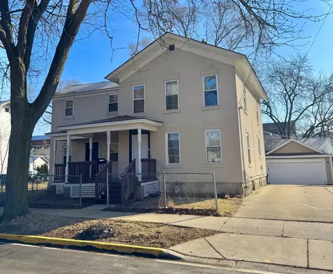 108 Bevier Pl, Aurora, IL 60505
