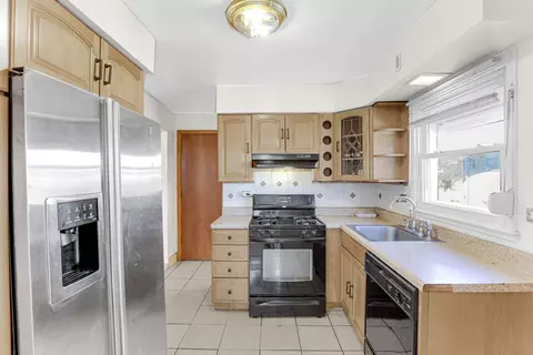 70 E 87th St, Chicago, IL 60619 photo 7