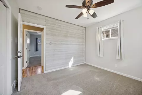 Bedroom - 4906 Roberts Rd, Mchenry, IL 60051 photo 2 of 5
