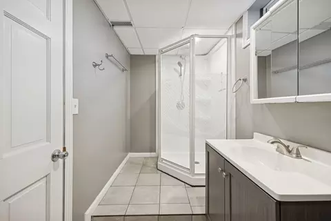 Bath - 4906 Roberts Rd, Mchenry, IL 60051 photo 2 of 2