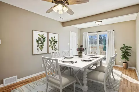 Dining - 4906 Roberts Rd, Mchenry, IL 60051 photo 1 of 1