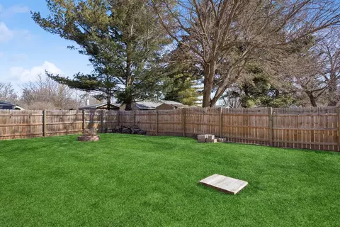 Exterior - 4906 Roberts Rd, Mchenry, IL 60051 photo 5 of 5