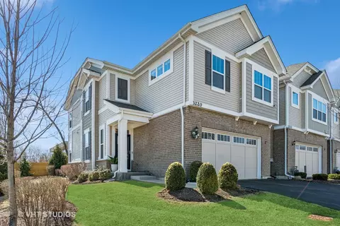 3220 N Heritage Ln #6-1, Arlington Heights, IL 60004