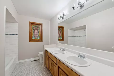 Bath - 603 S Wall St, Kankakee, IL 60901 photo 1 of 1
