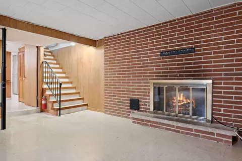 Living - 603 S Wall St, Kankakee, IL 60901 photo 3 of 3