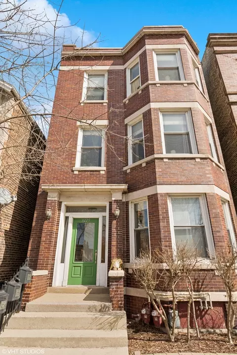 3229 S Lituanica Ave #2, Chicago, IL 60608