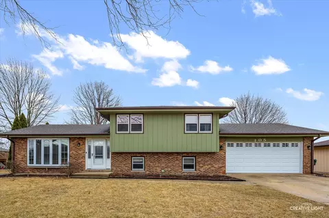 105 N Menominee Dr, Minooka, IL 60447