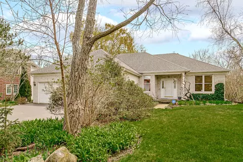 1490 Southridge Trl, Algonquin, IL 60102