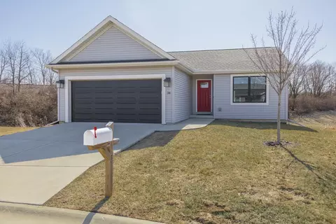 34 Winding Way, Bloomington, IL 61705