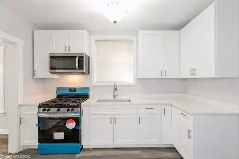 1726 E 85th Pl, Chicago, IL 60617 photo 9