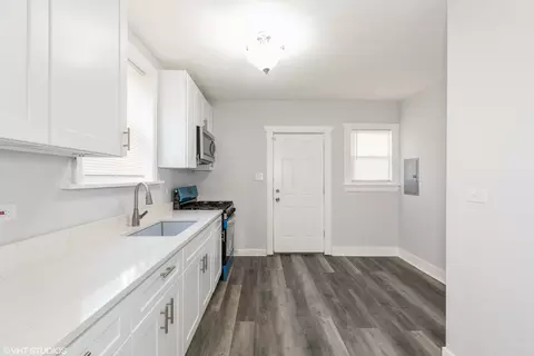 1726 E 85th Pl, Chicago, IL 60617 photo 7
