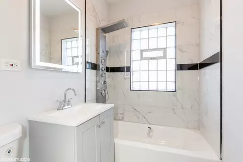 1726 E 85th Pl, Chicago, IL 60617 photo 17