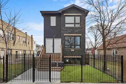 1051 N Hamlin Ave, Chicago, IL 60651