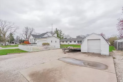 409 E Cemetery St, Chenoa, IL 61726 photo 35