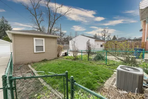 470 E Vallette St, Elmhurst, IL 60126 photo 15