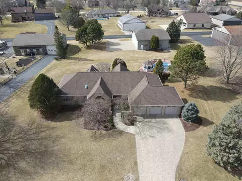 9 S110 Chandelle Dr, Naperville, IL 60564