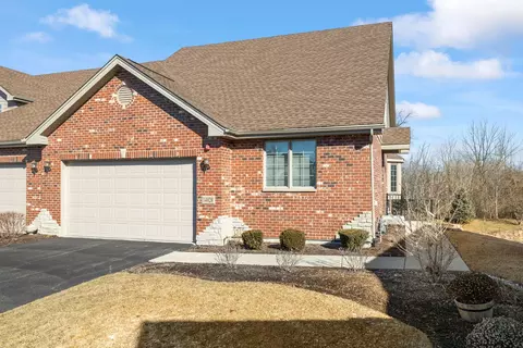14928 S Preserve Dr, Lockport, IL 60441
