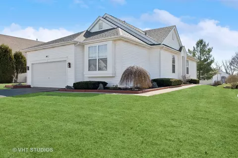 44 W Vandermeer Dr, Antioch, IL 60002