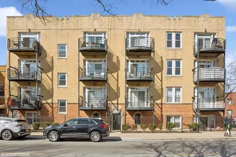 3100 W Addison St #3A, Chicago, IL 60618