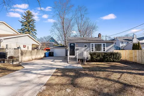 7052 W Talcott Ave, Chicago, IL 60631