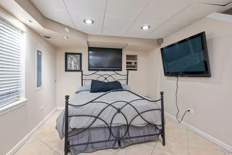 Bedroom - 232 Burton Dr, Bartlett, IL 60103 photo 5 of 5