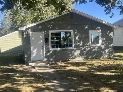 407 12 Iowa Ave, Streator, IL 61364