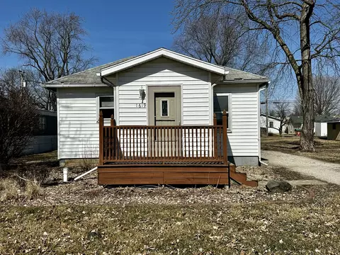 1619 E Washington St, Clinton, IL 61727