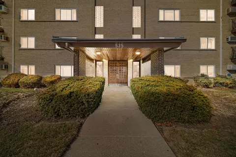 535 S Cleveland Ave #404, Arlington Heights, IL 60005