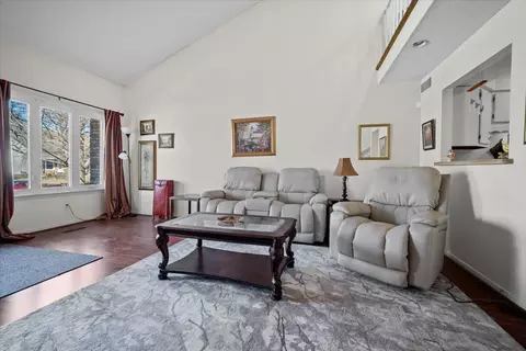 1702 Rockingham Dr #5, Normal, IL 61761 photo 4