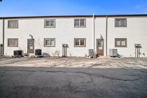 1702 Rockingham Dr #5, Normal, IL 61761 photo 15