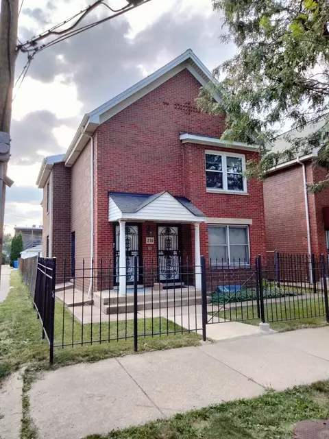 216 S Leavitt St, Chicago, IL 60612