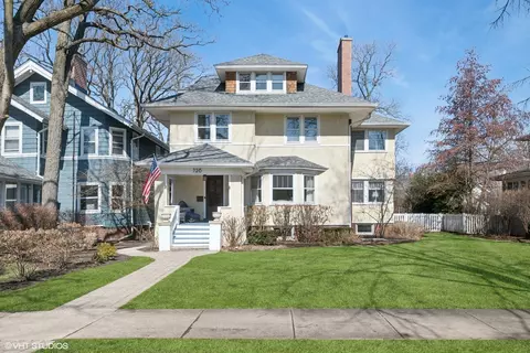 726 Laurel Ave, Wilmette, IL 60091