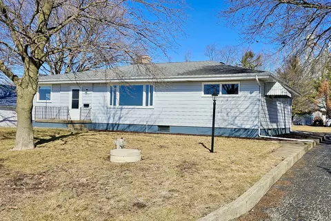 206 4th St, Anchor, IL 61720