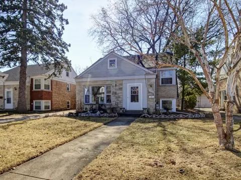 5933 Crain St, Morton Grove, IL 60053