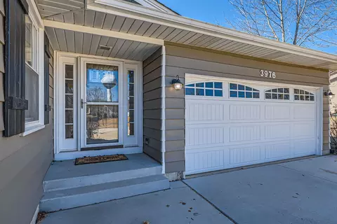 3976 Whispering Trails Dr, Hoffman Estates, IL 60192 photo 52