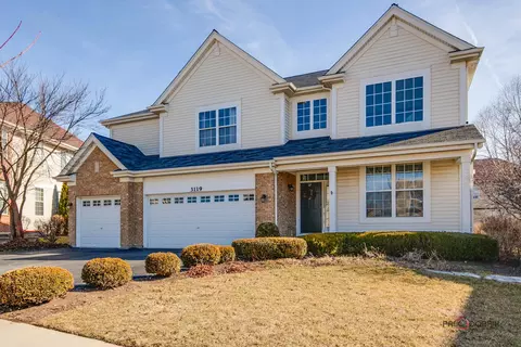 3119 Newport Ln, Wadsworth, IL 60083