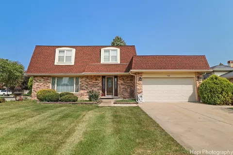 1642 73rd St, Darien, IL 60561