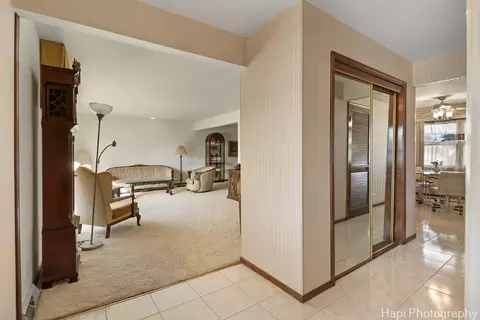 Entry Way - 1642 73rd St, Darien, IL 60561 photo 2 of 2