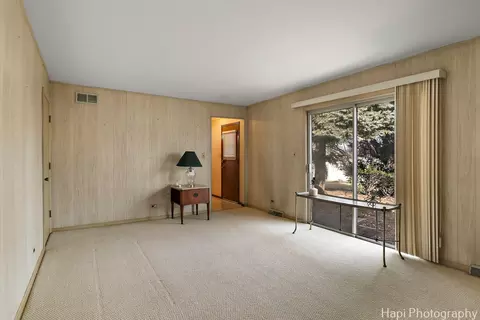 Living - 1642 73rd St, Darien, IL 60561 photo 5 of 5