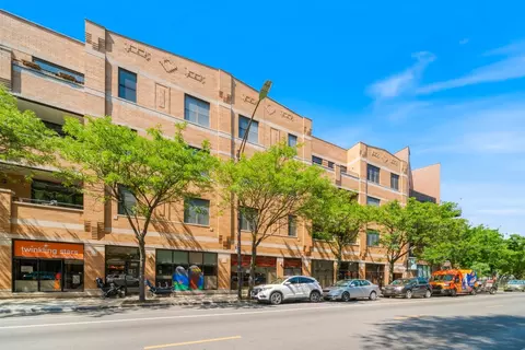 2040 W Belmont Ave #306, Chicago, IL 60618