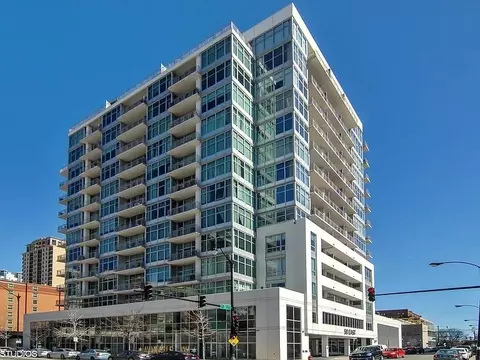 50 E 16th St #1015, Chicago, IL 60616