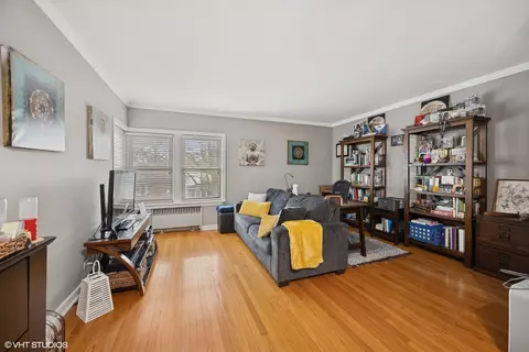 100 Pine Ave #3, Riverside, IL 60546 photo 9