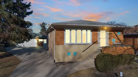 11008 Parkside Ave, Chicago Ridge, IL 60415