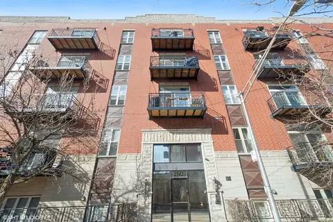 2342 W Bloomingdale Ave #103, Chicago, IL 60647
